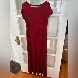 Latched mama lift top maxi dress, Maroon